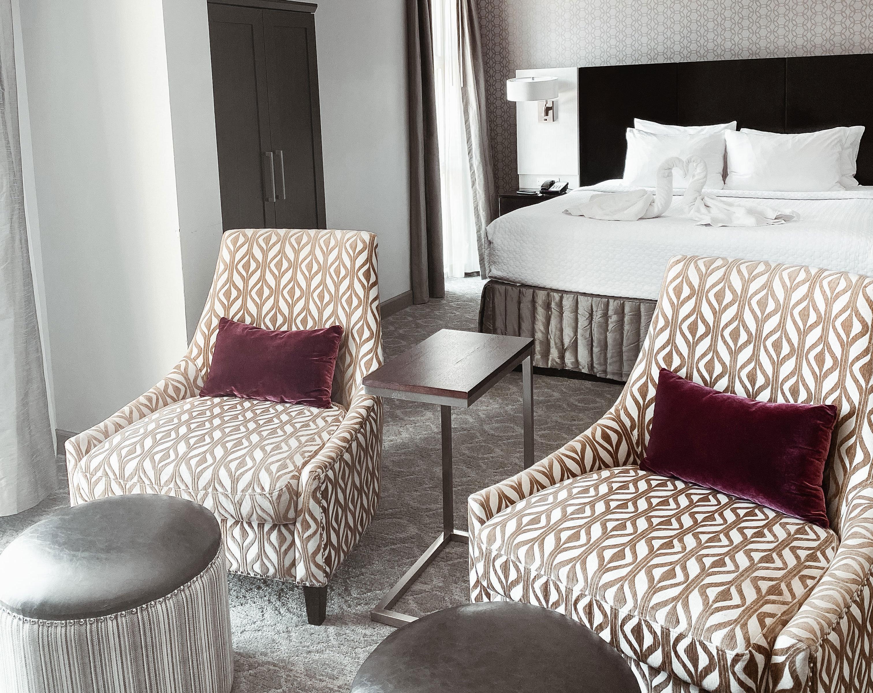 Crowne Plaza Chicago Sw - Burr Ridge By Ihg Hotel Exterior photo