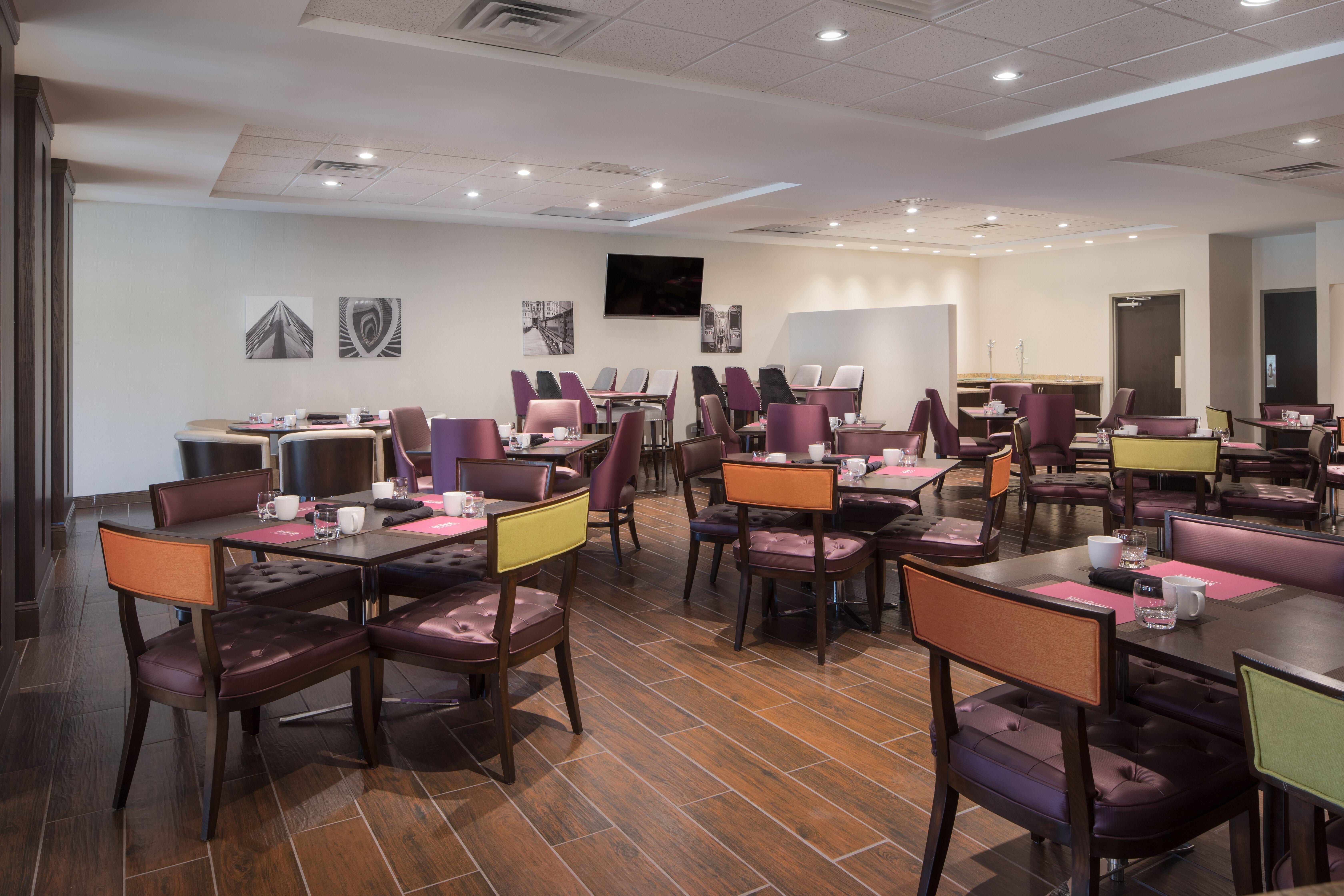 Crowne Plaza Chicago Sw - Burr Ridge By Ihg Hotel Exterior photo