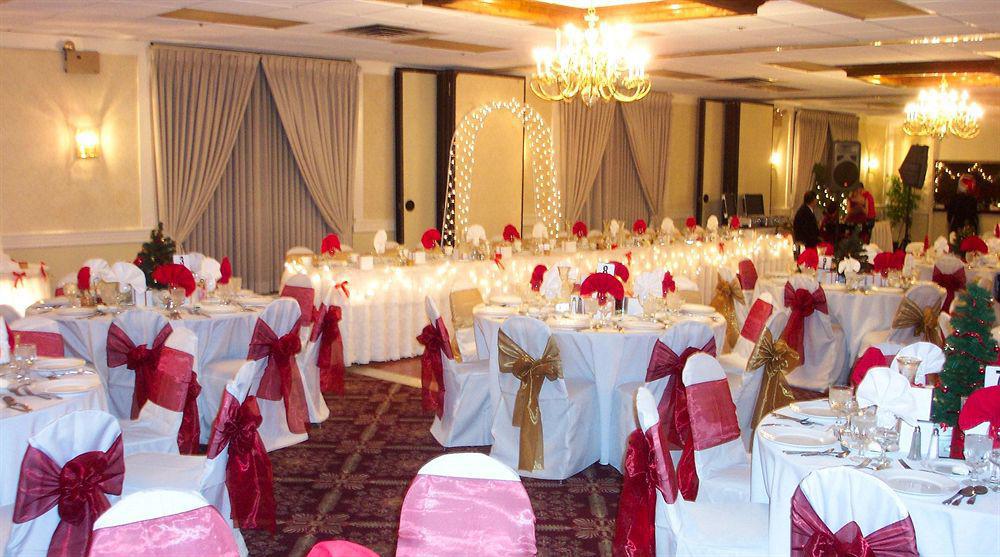 Crowne Plaza Chicago Sw - Burr Ridge By Ihg Hotel Restaurant photo